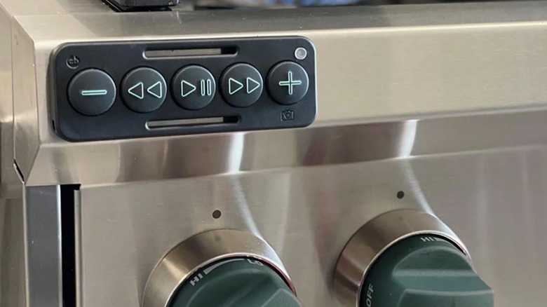 Chubby Buttons stove