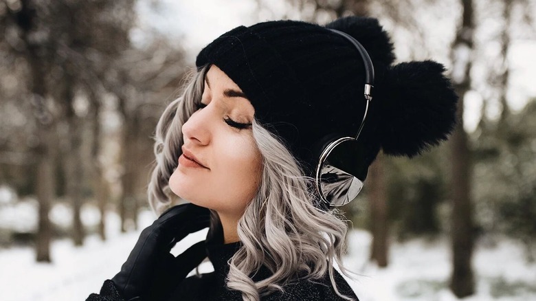 Frends gunmetal headphones