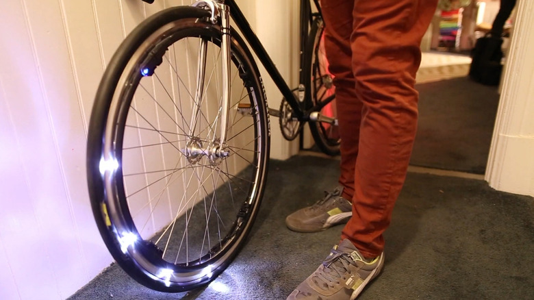 Bike tire lighting up with Revolights