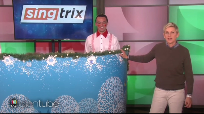 Ellen shows off Singtrix karaoke machine on The Ellen DeGeneres Show