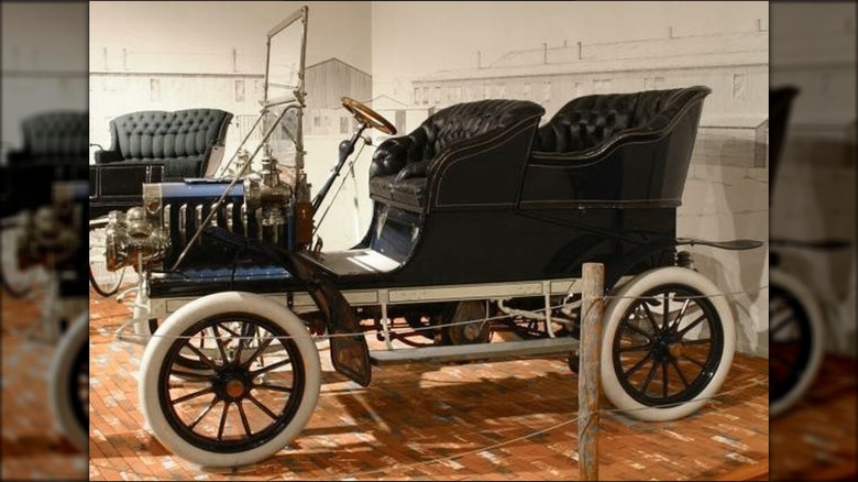 1904 Auburn automobile