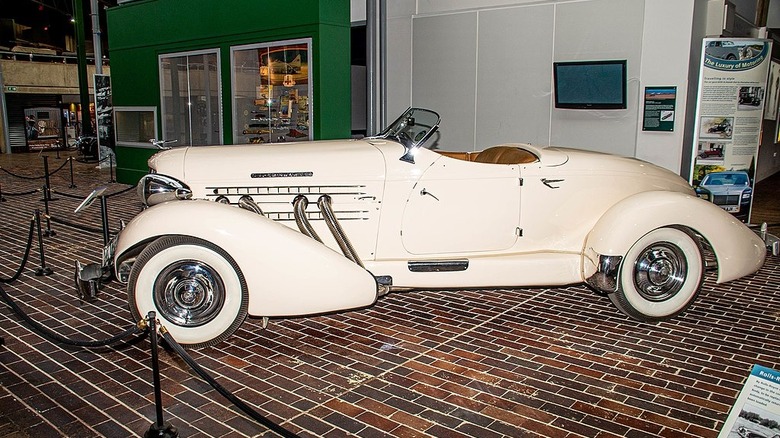 White Auburn Automobile Company 521 Speedster