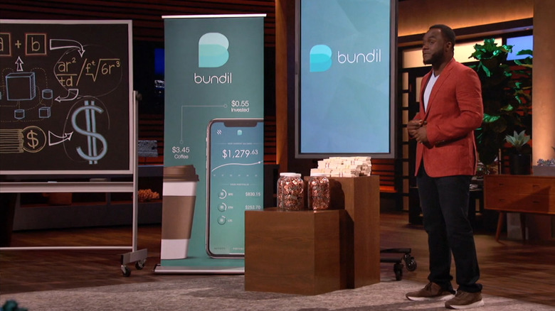 Dmitri Love pitching Bundil on "Shark Tank"