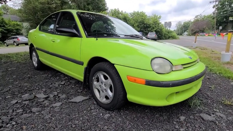 1995 Dodge Neon in car lot