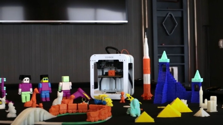 Assorted toys made from Toybox 3D printer.