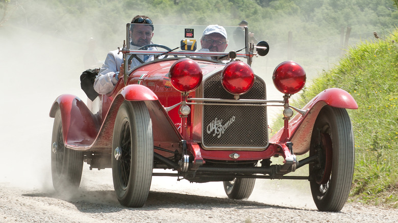 1930 Alfa Romeo 6C 1750 front end driving