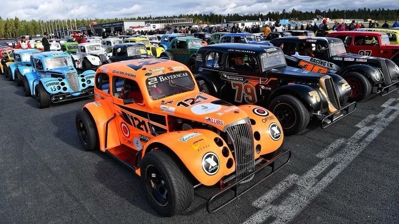 Legend car race lineup