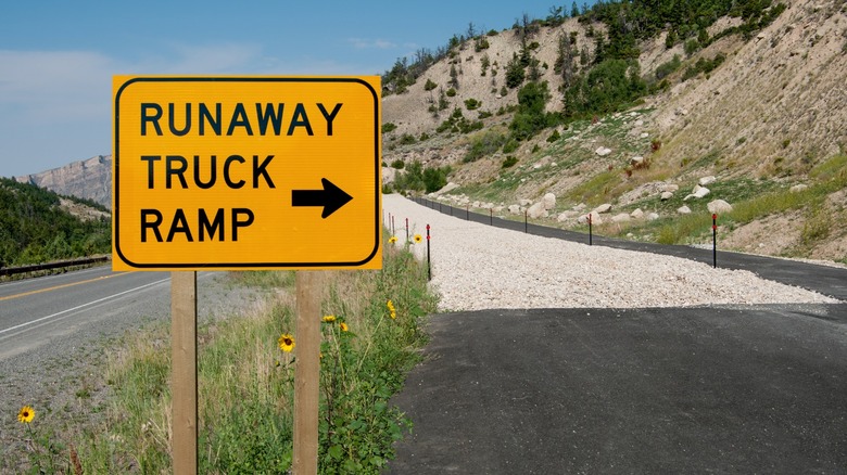 runaway truck ramp and sign