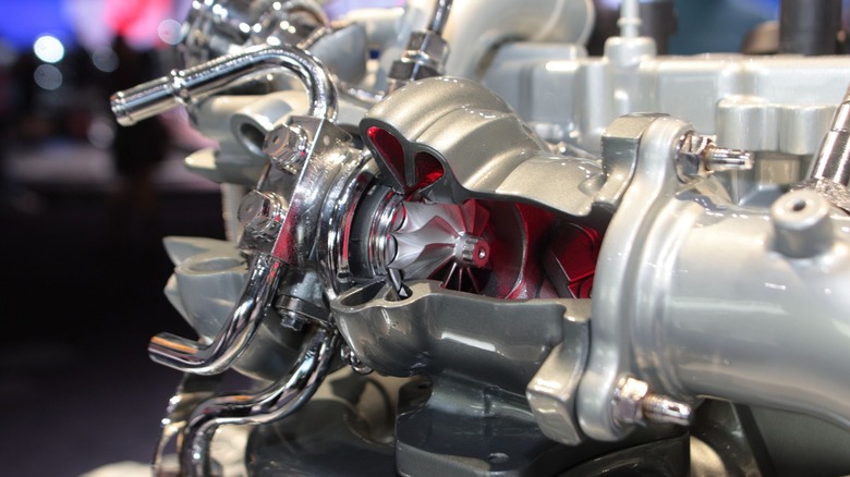 Side view of twin scroll turbocharger