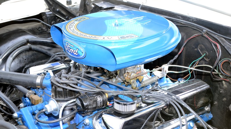 Ford 429 blue painted block