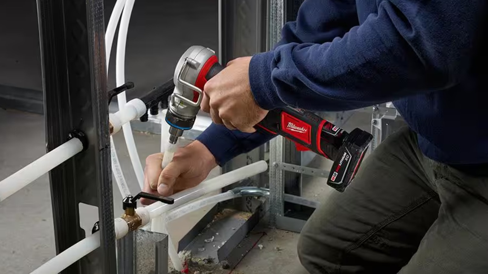 What Is Milwaukee's PEX Expander Tool (And How Do You Use It?)