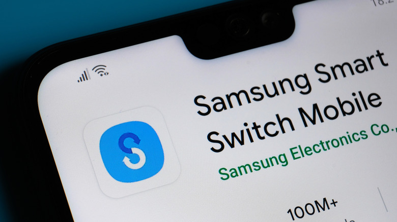 Close up of Samsung Smart Switch app on phone