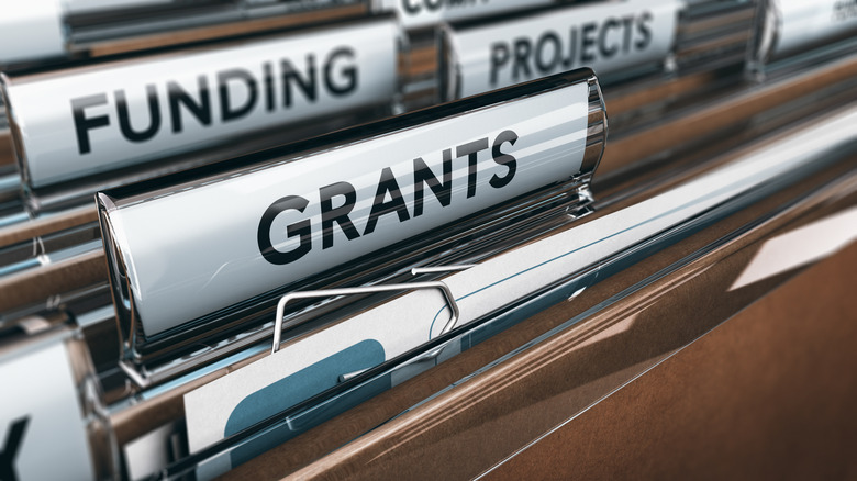 Funding projects grants folders