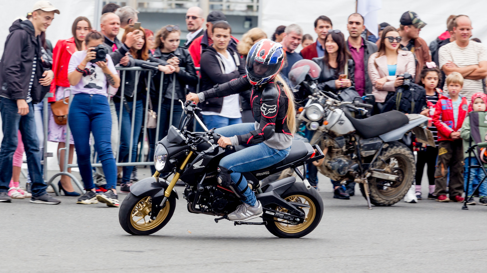 What Is The Top Speed Of A Honda Grom, And Can You Take It On The Highway?