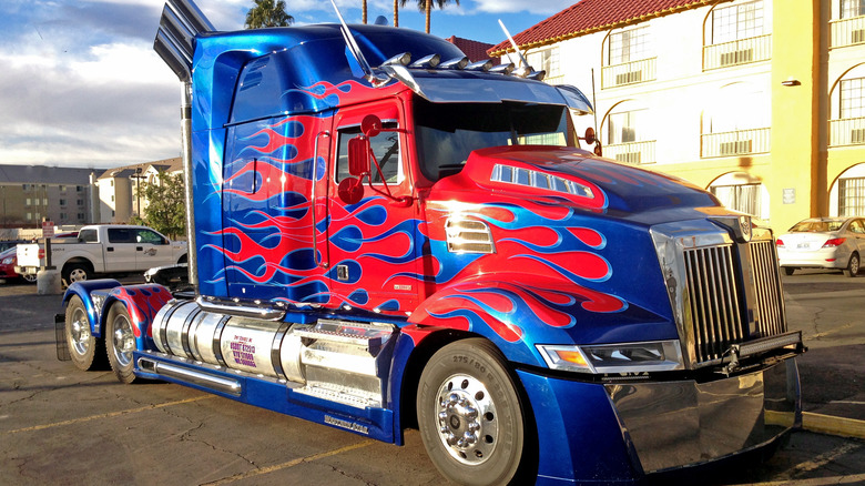 Optimus Prime Western Star Truck