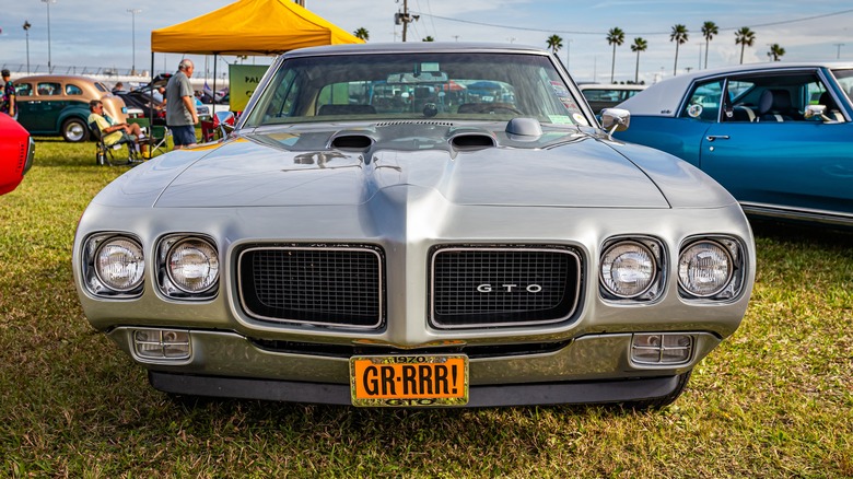 Front grill of 1970 GTO at car show