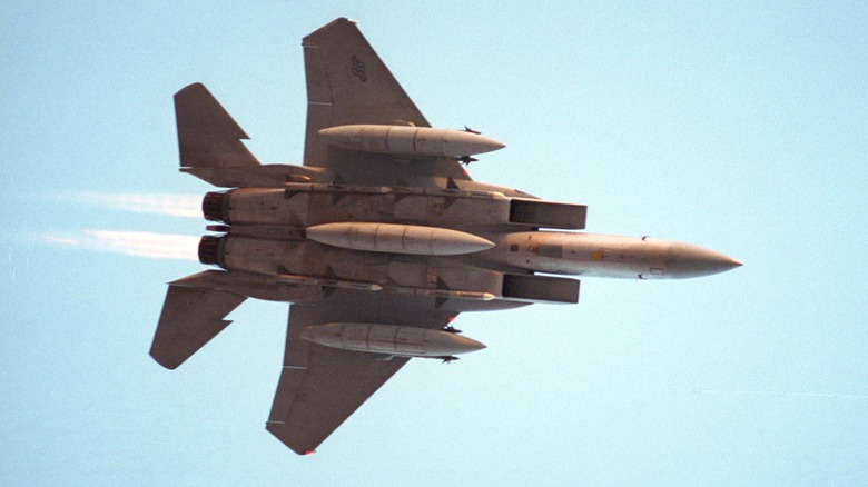 F-15 Eagle weapons