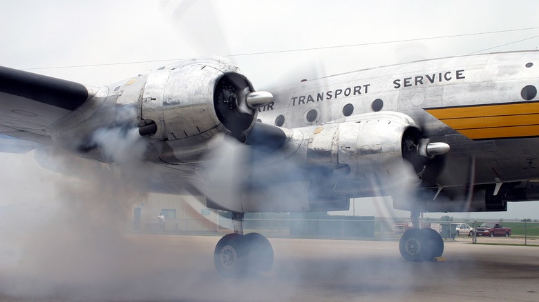 Lockheed Constellation starting its radial engines