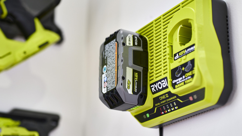 Ryobi 18V ONE+ Dual-Port Simultaneous Charger