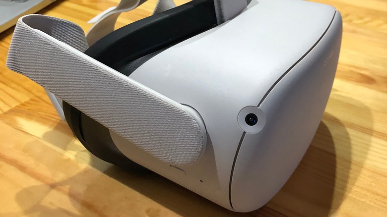 white oculus quest 2 headset