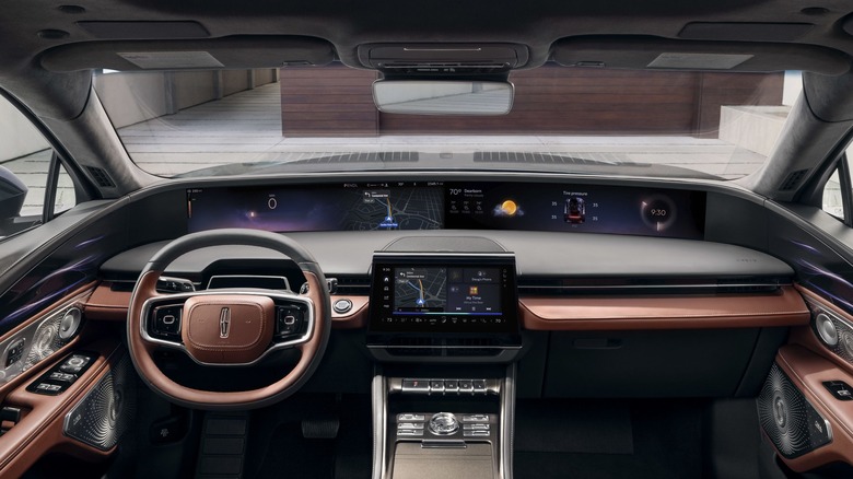 2024 Lincoln Nautilus interior