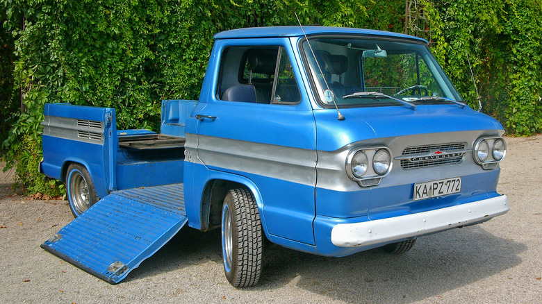 Front 3/4 view of Corvair Rampside pickup truck