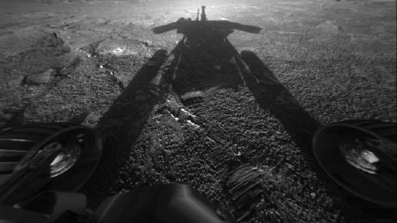 Mars rover Opportunity shadow 