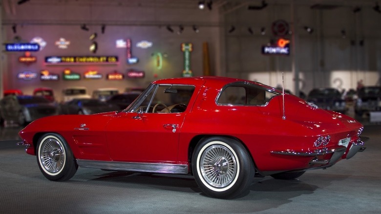 Rear 3/4 view of 1963 Corvette split-window coupe