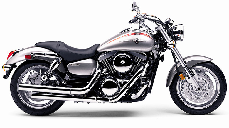 Silver 2002 Kawasaki Vulcan 1500 Mean Streak