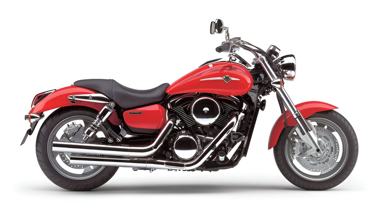 Red 2005 Kawasaki Vulcan 1600 Mean Streak