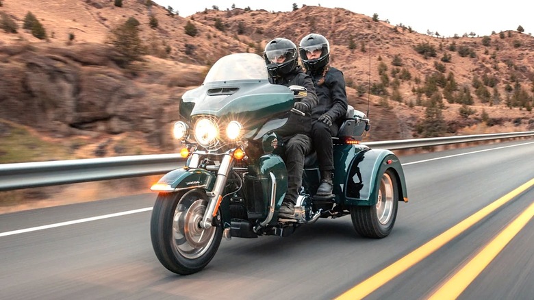 Harley-Davidson Tri-Glide on the road