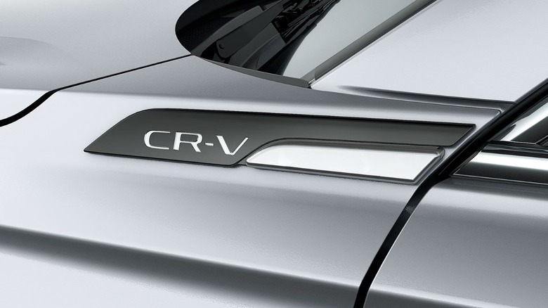 2023 Honda CR-V fender emblem