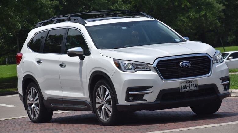 Subaru Ascent Sport parked front end