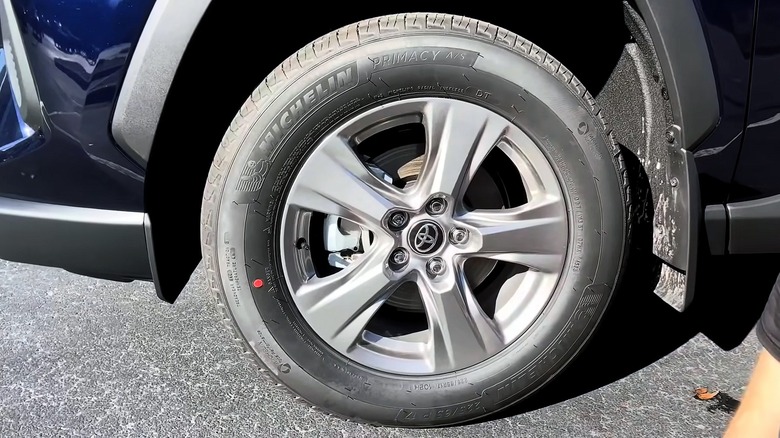 17-inch Alloys on XLE