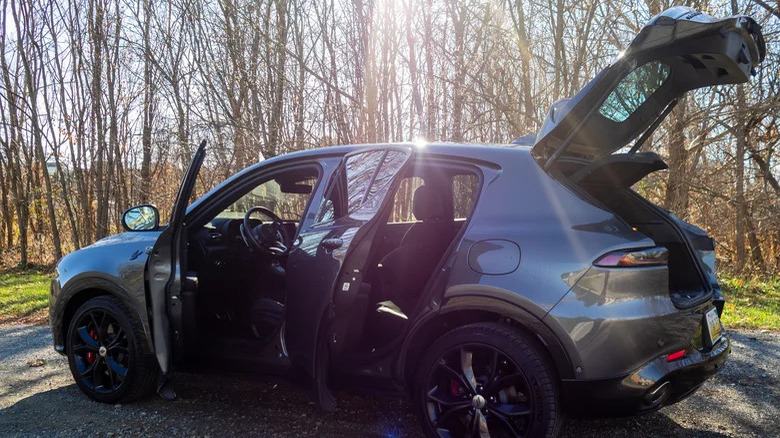 Dodge Hornet R/T PHEV with doors open