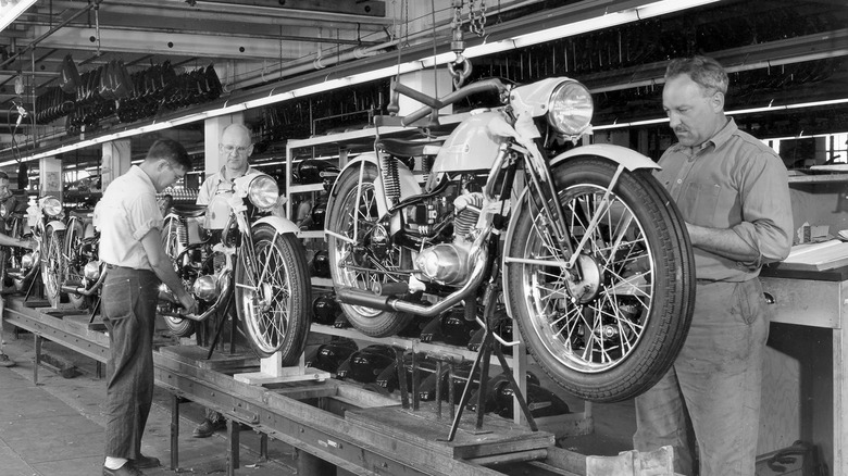 black and white photo of Harley-Davidson assembly line