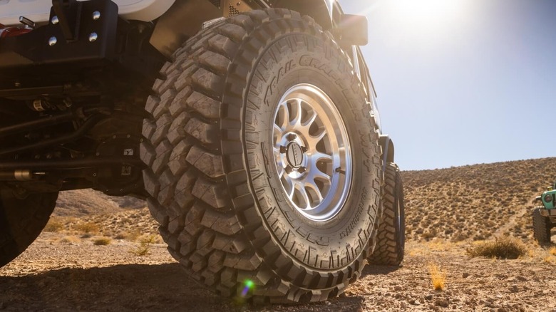 Nitto tires off-roading on a Jeep in the desert