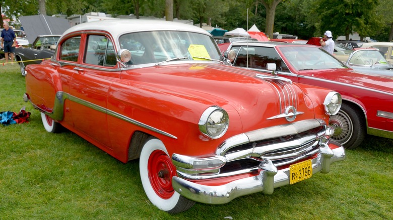 1954 Pontiac Chieftain