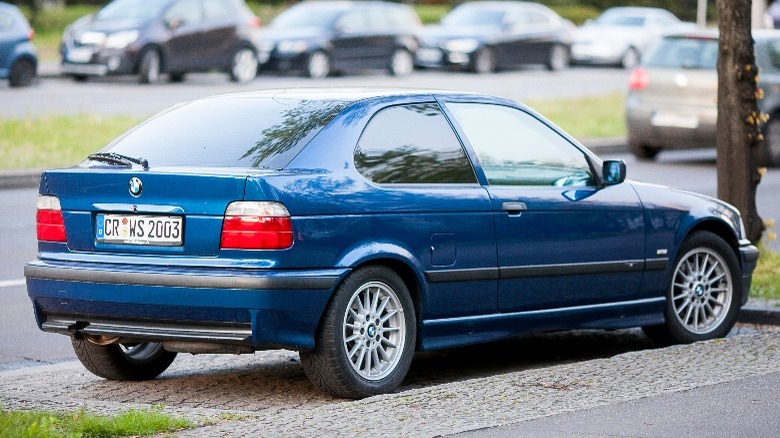 BMW E36 318ti