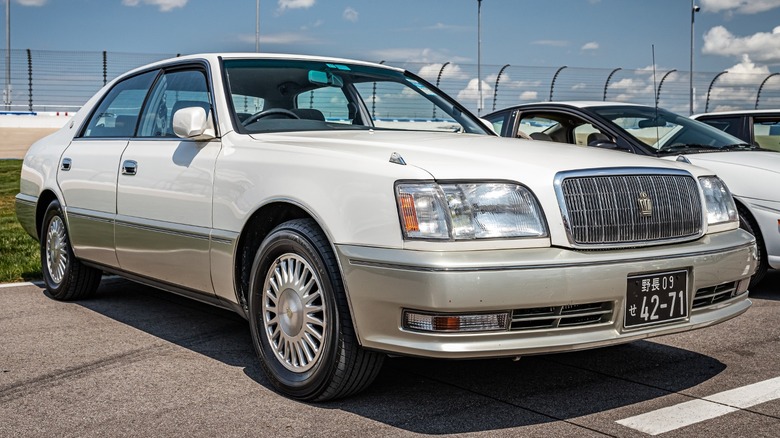 White 1996 Toyota Crown parked front end