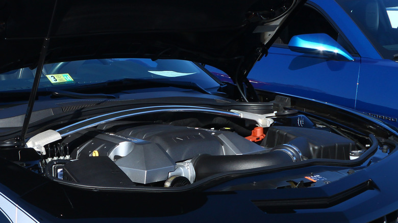 2014 Chevy Camaro SS Convertible engine bay