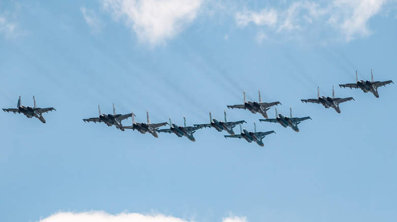 Su-35/34/30 flying in formation