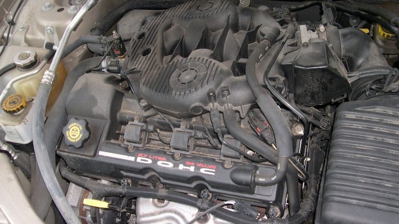 Chrysler 2.7L V6 engine bay