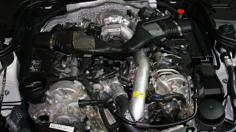 Mercedes-Benz 3.0L OM642 turbodiesel engine