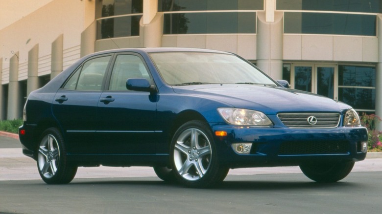 Lexus IS300