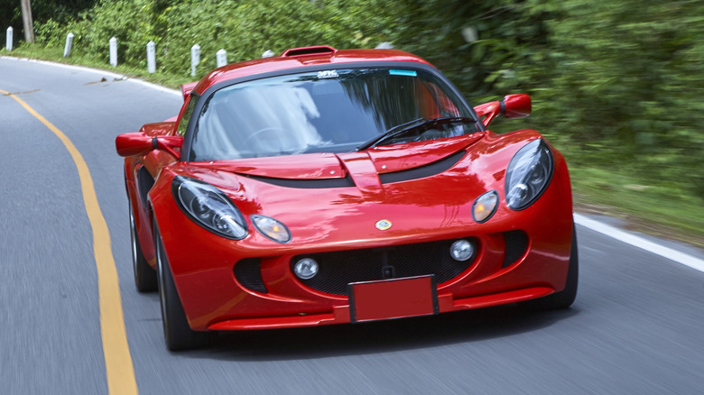 Red Lotus Exige front end driving