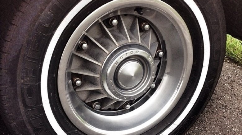 Close-up shot of a Pontiac 8-Lug wheel