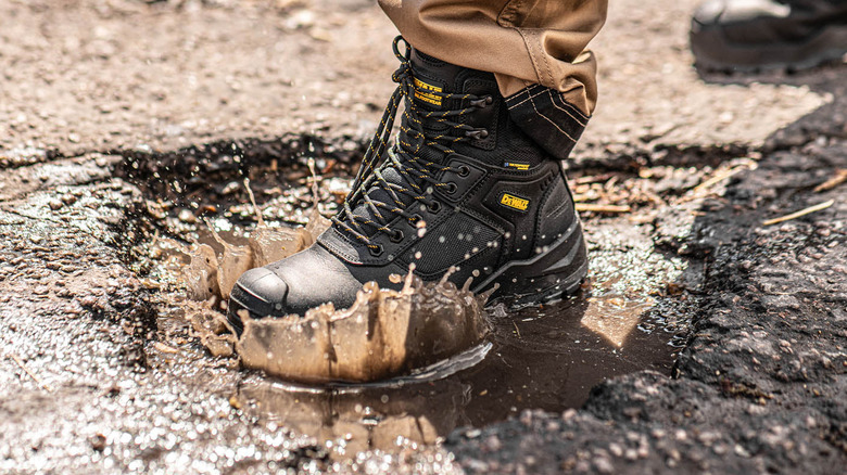 Waterproof DeWalt work boots