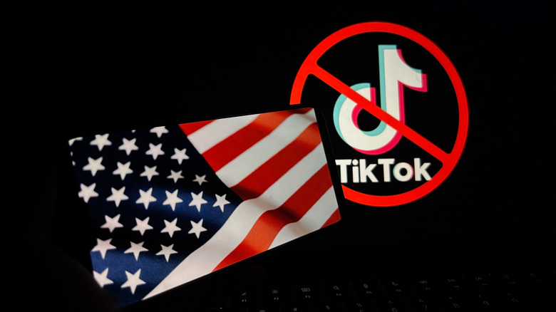 TikTok and red ban notification