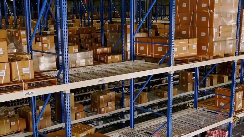 DNJ Warehouse Shelves